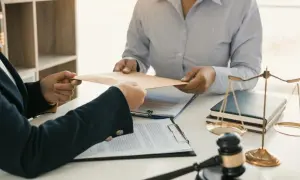 Jak uzyskać odpis z KRS bez zbędnych formalności i opłat